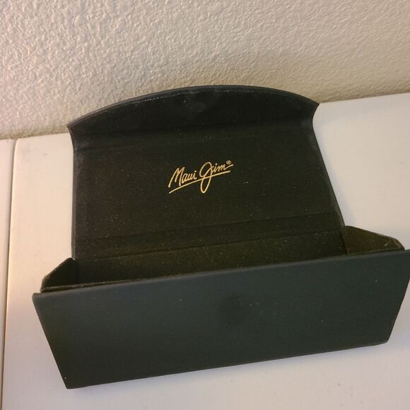maui jim trifold sunglasses case black - CASE ONLY - Picture 5 of 7